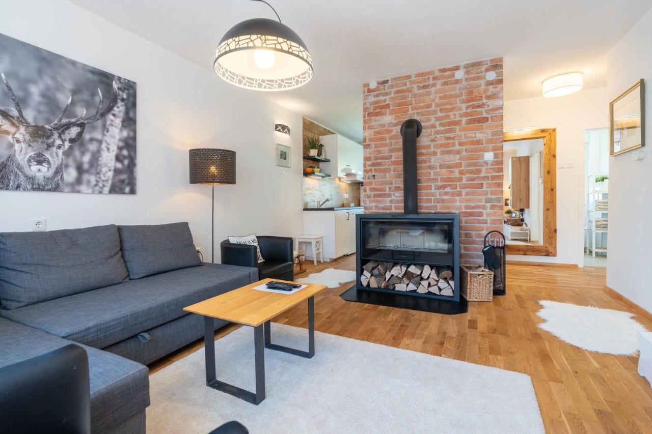 Apartma Pecek Kranjska Gora Luaran gambar