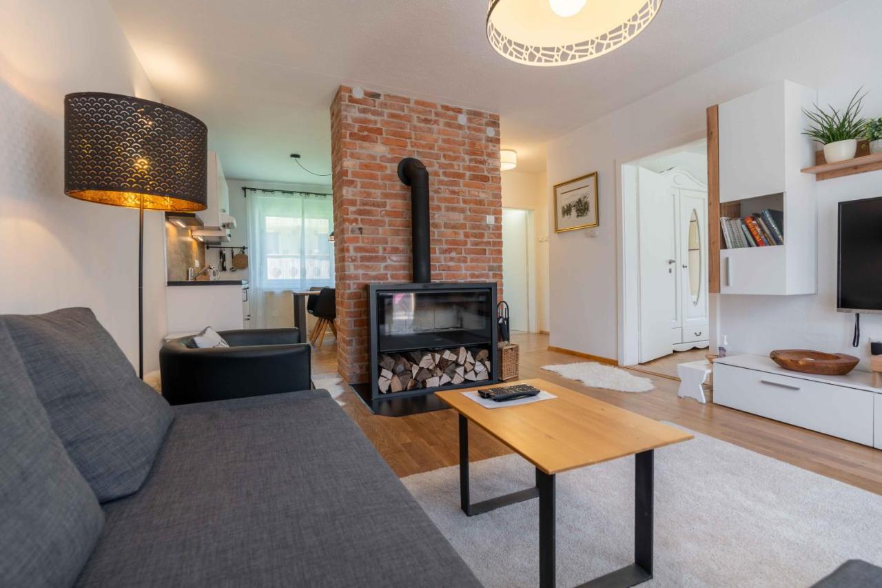 Apartma Pecek Kranjska Gora Luaran gambar